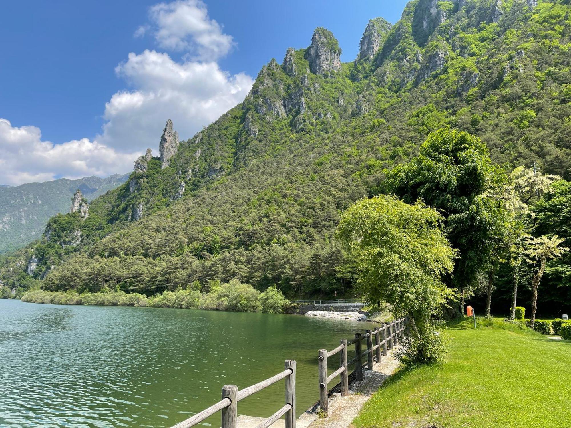 AZUR Sportcamping Rio Vantone Crone Exterior foto